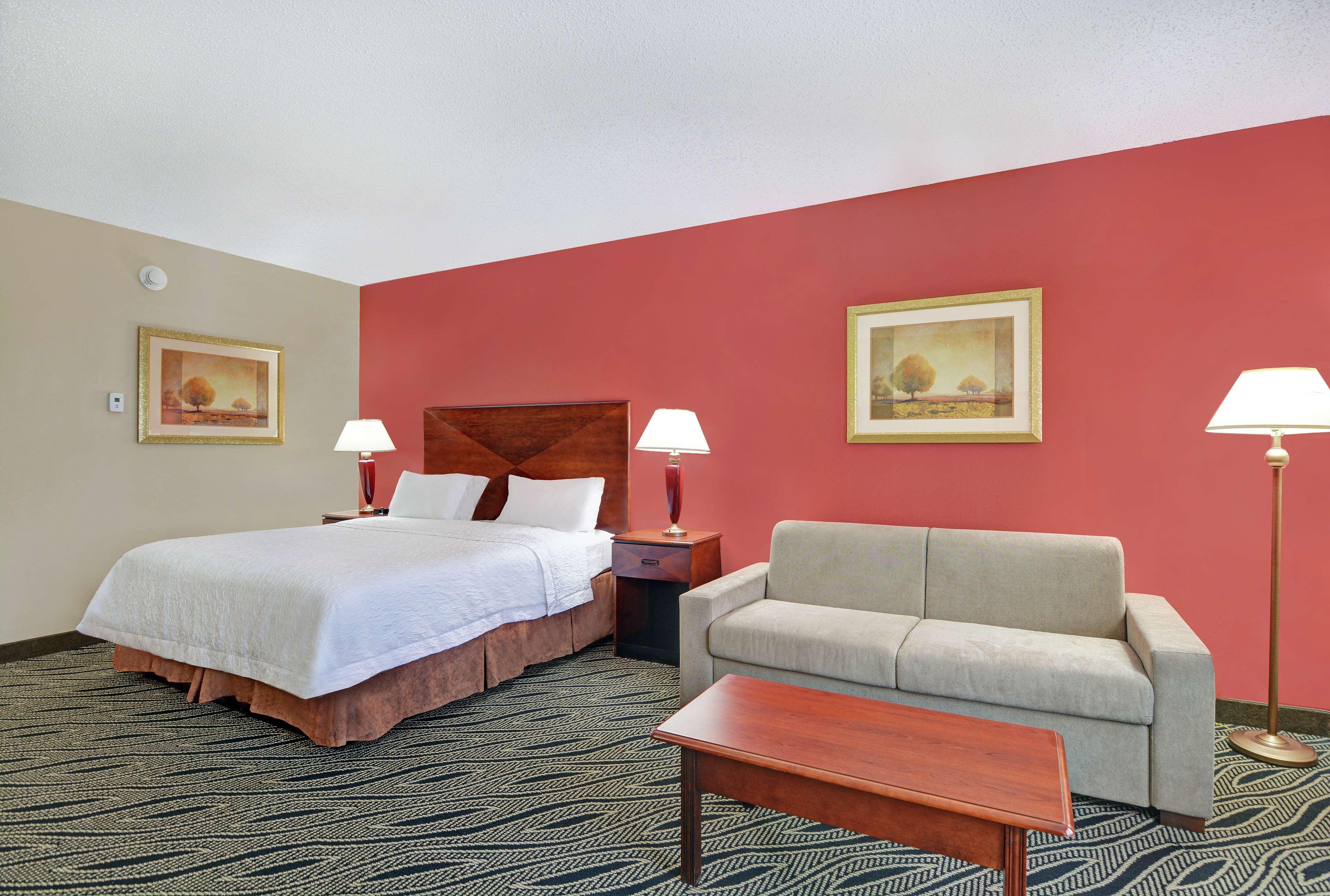 Hampton Inn Fayetteville Eksteriør billede