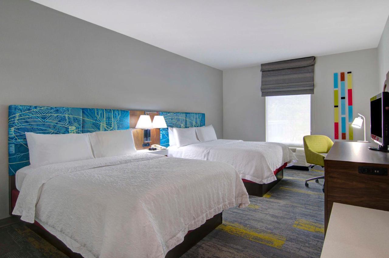 Hampton Inn Fayetteville Eksteriør billede