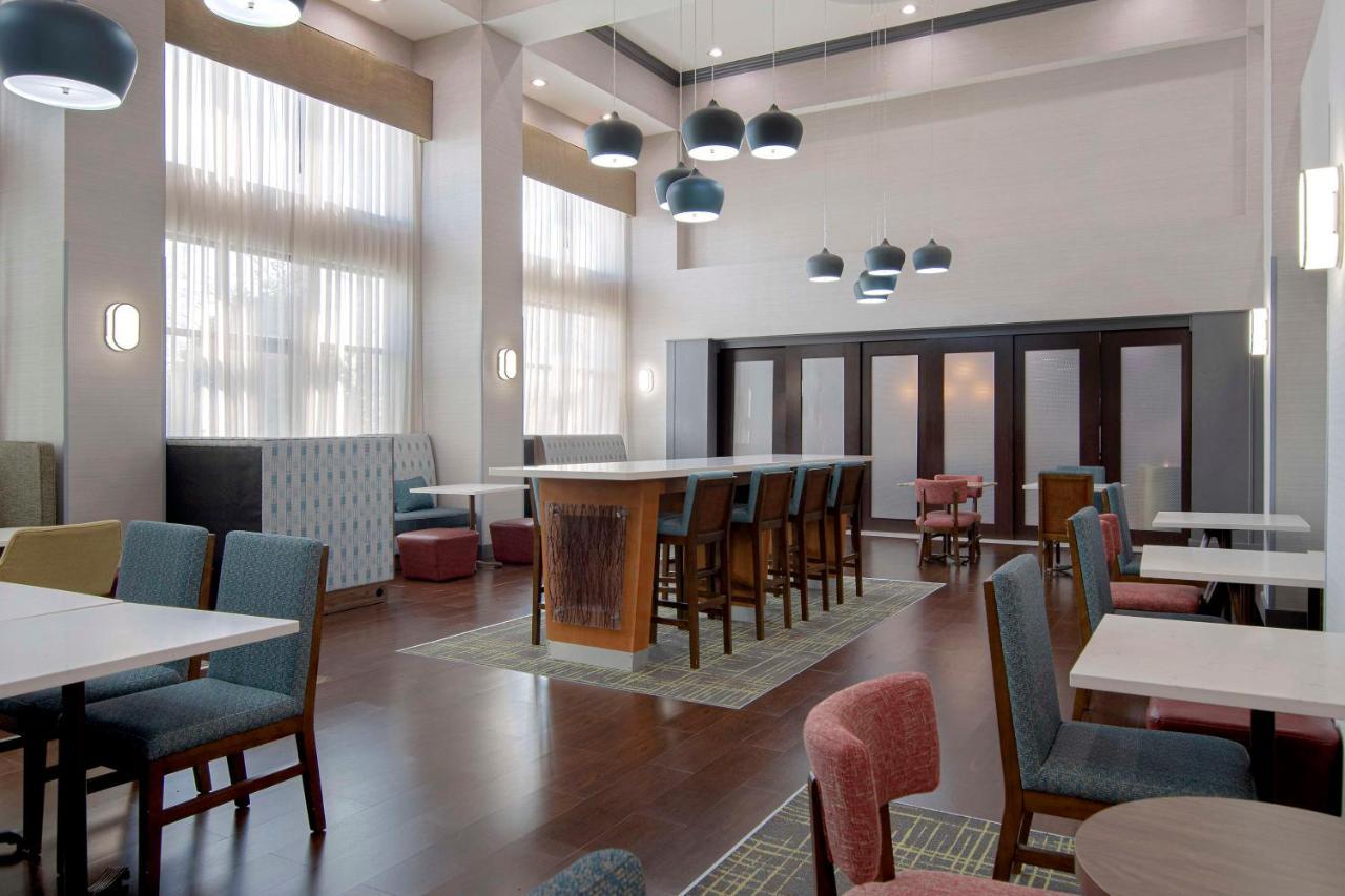 Hampton Inn Fayetteville Eksteriør billede