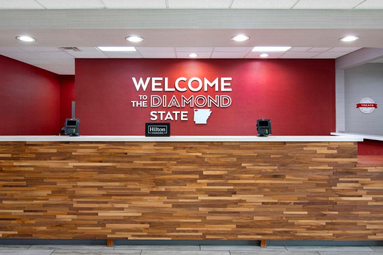 Hampton Inn Fayetteville Eksteriør billede